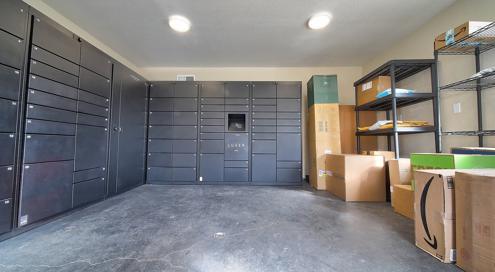 Package Lockers Package Lockers